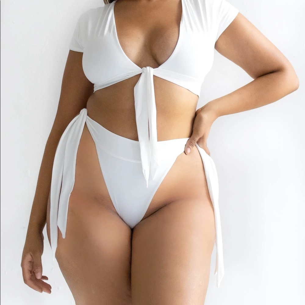 437 robyn set